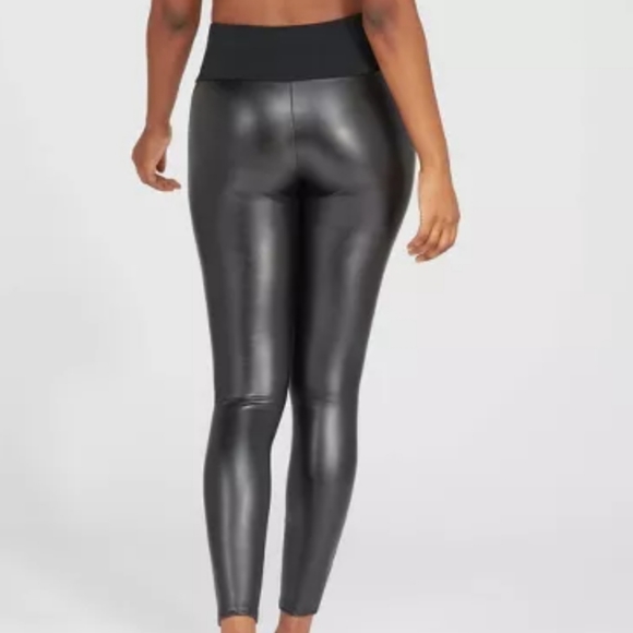 Assets By Spanx Women's Pants Faux Leather Leggings black size medium - Picture 2 of 7